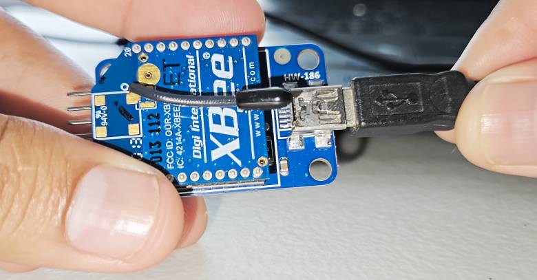 XBee-Module-USB-Connection
